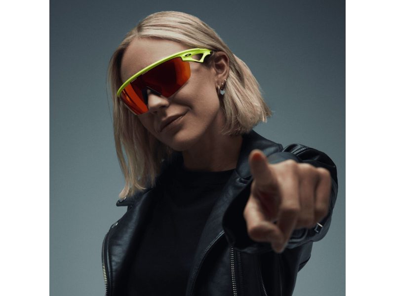 Oakley Sphaera OO 9403 14 136 Men, Women sunglasses
