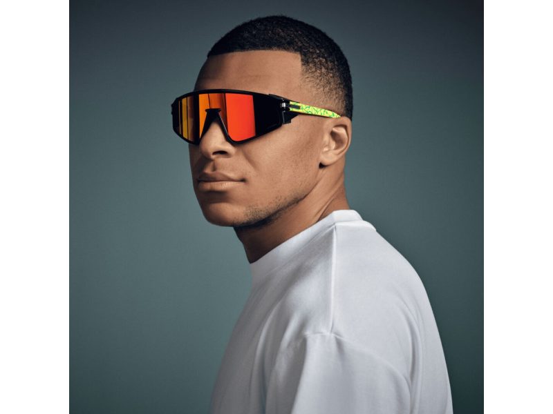 Oakley Latch Panel OO 9404 10 135 Men, Women sunglasses