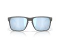 Oakley Holbrook Xxl OO 9487 04 61 Men, Women sunglasses