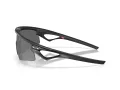 Oakley Sphaera Strike OO 9531 01 137 Men, Women sunglasses