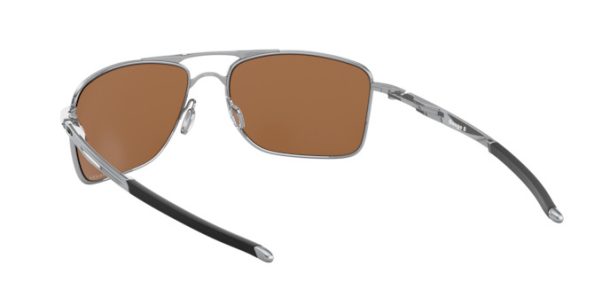 Oakley Gauge 8 sunglasses OO 4124 09 